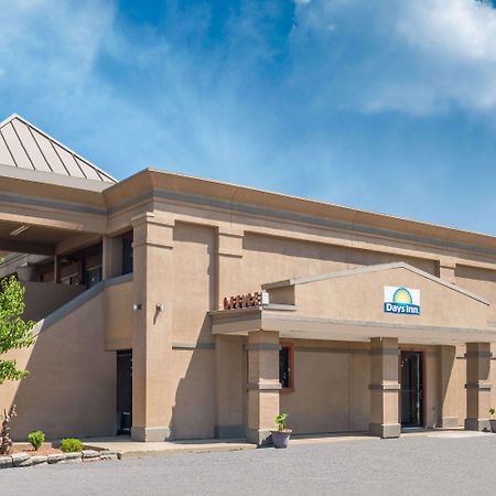 Days Inn By Wyndham Mt. Sterling Μάουντ Στέρλινγκ Εξωτερικό φωτογραφία