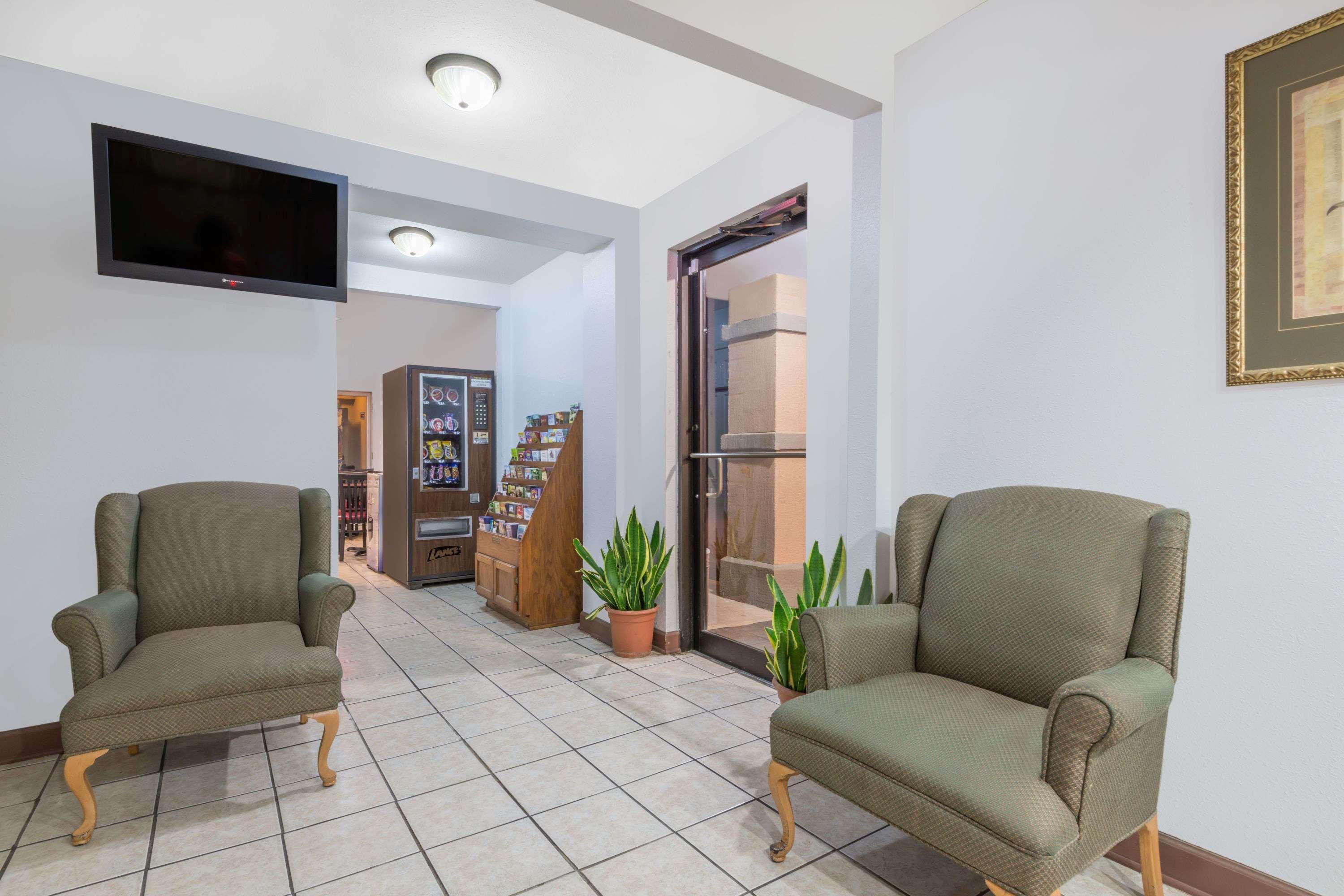 Days Inn By Wyndham Mt. Sterling Μάουντ Στέρλινγκ Εξωτερικό φωτογραφία