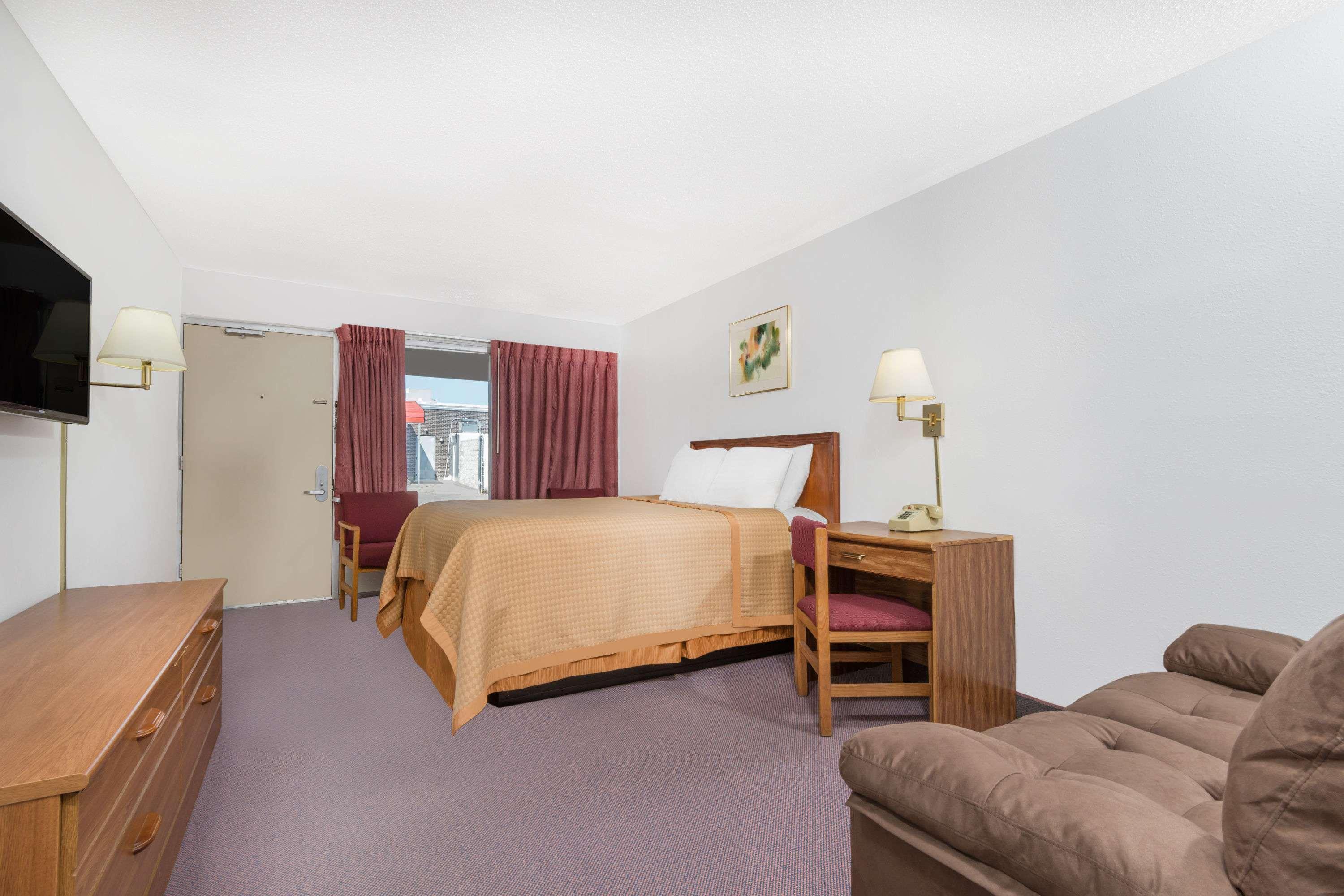Days Inn By Wyndham Mt. Sterling Μάουντ Στέρλινγκ Εξωτερικό φωτογραφία